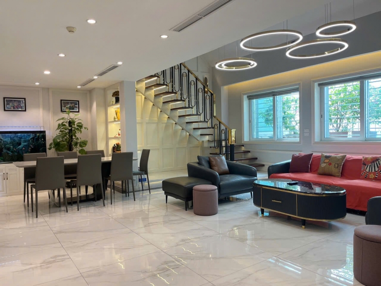 Cosy duplex apartment, big size with 4 bedrooms for rent in Ciputra, Tay Ho district, Ha Noi
