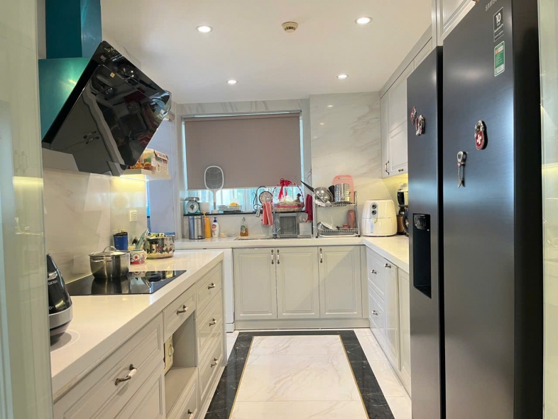 Cosy duplex apartment, big size with 4 bedrooms for rent in Ciputra, Tay Ho district, Ha Noi