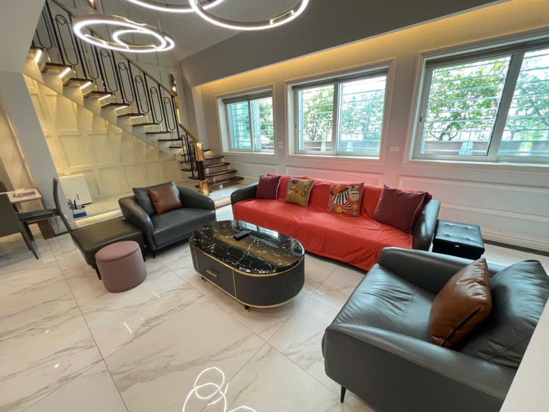 Cosy duplex apartment, big size with 4 bedrooms for rent in Ciputra, Tay Ho district, Ha Noi