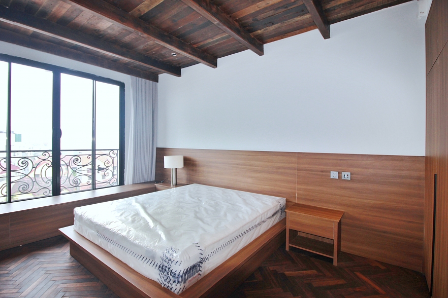 02-bedroom apartment with large balcony and lake view for rent in Tay Ho area, Hanoi, Vietnam