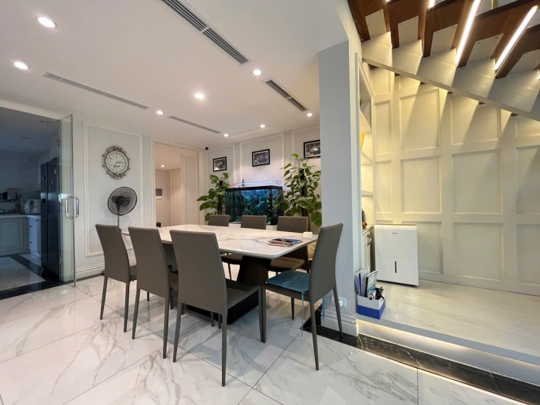 Cosy duplex apartment, big size with 4 bedrooms for rent in Ciputra, Tay Ho district, Ha Noi