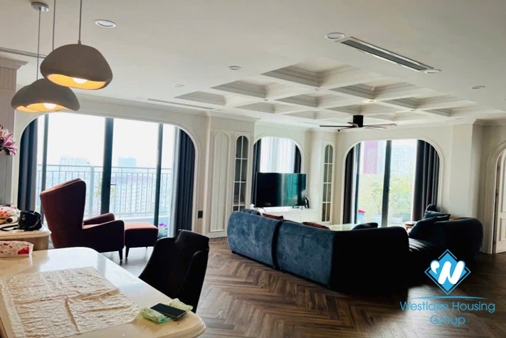 Penthouse apartment for rent at One 18 Ngoc Lam building