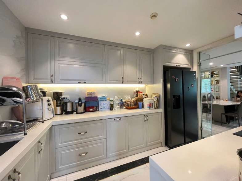 Cosy duplex apartment, big size with 4 bedrooms for rent in Ciputra, Tay Ho district, Ha Noi