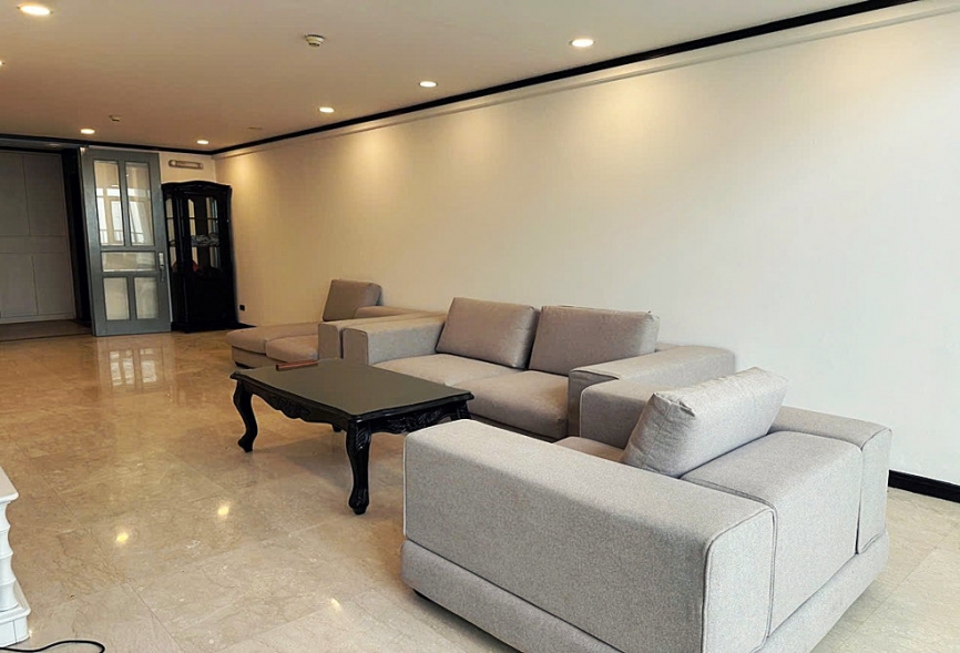Nice penthouse apartment for rent in Ciputra area 
