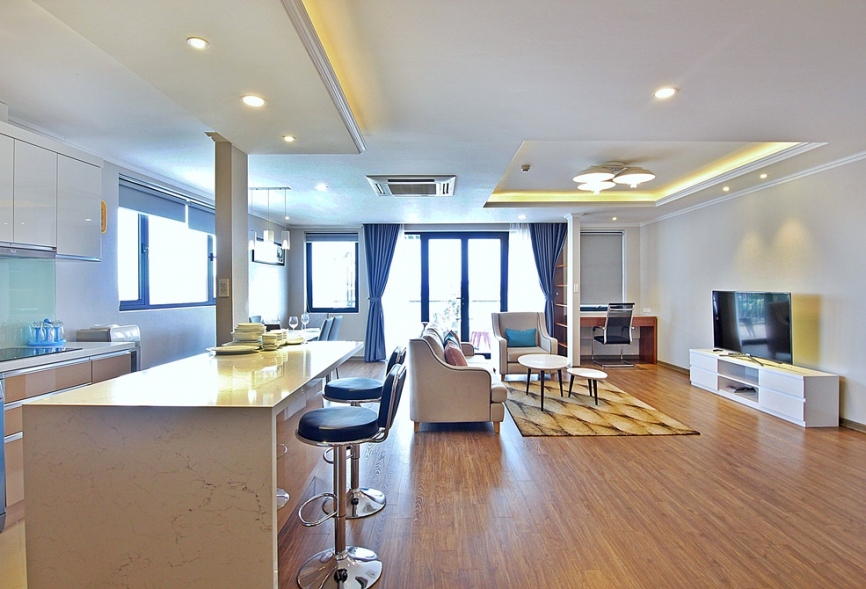 High-end apartment with lakeview in Tay Ho, Ha Noi for rent