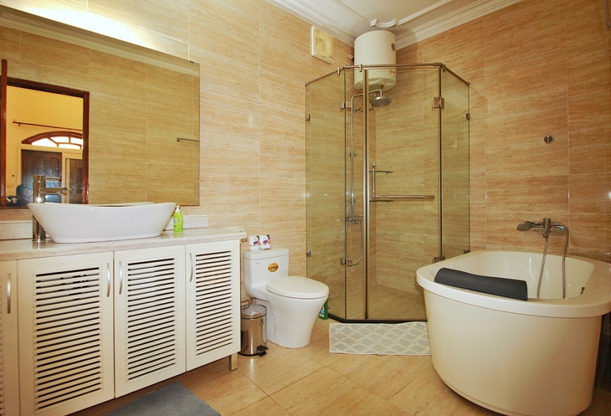 High ceiling French villa for rent in Tay Ho, Ha Noi