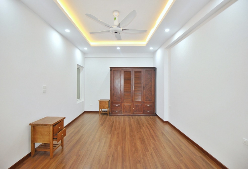 A spacious 5 bedroom house for rent in Tay ho, Hanoi