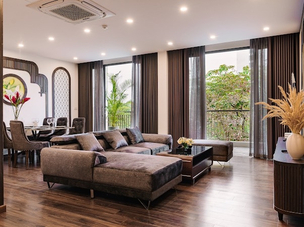 A charming and spacious four bedrooms for rent in Xuan Dieu st, Tay Ho