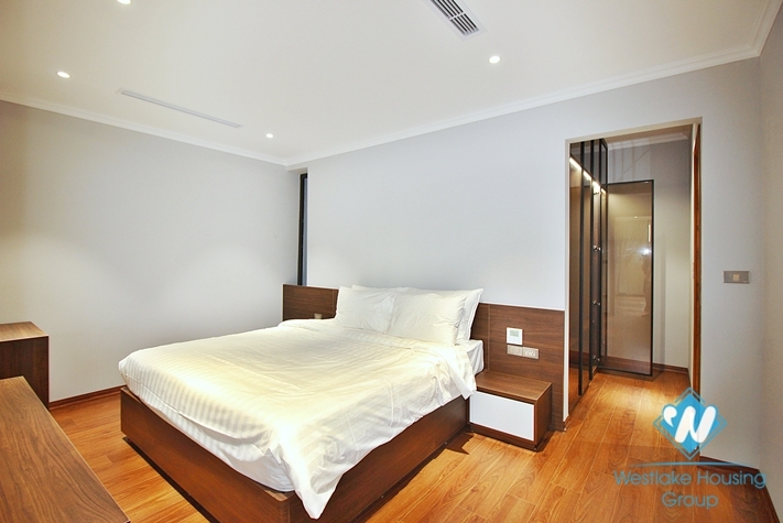 High floor and brand new 4 bedrooms apartment for rent in Tay Ho, Ha Noi