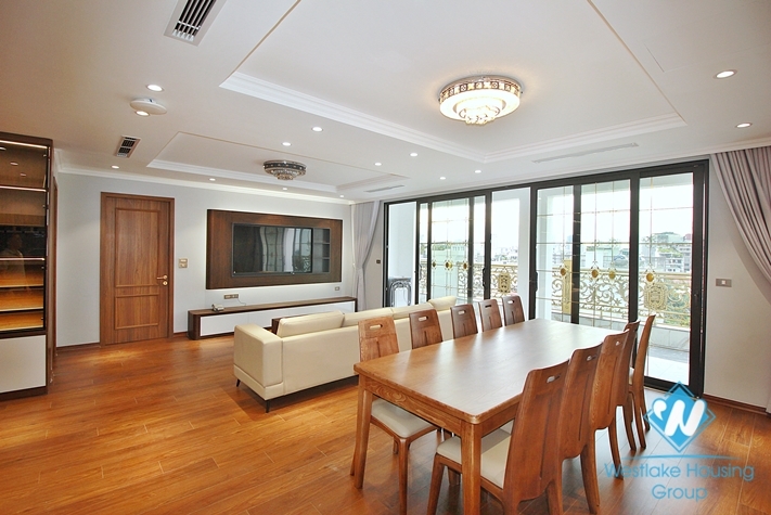 High floor and brand new 4 bedrooms apartment for rent in Tay Ho, Ha Noi
