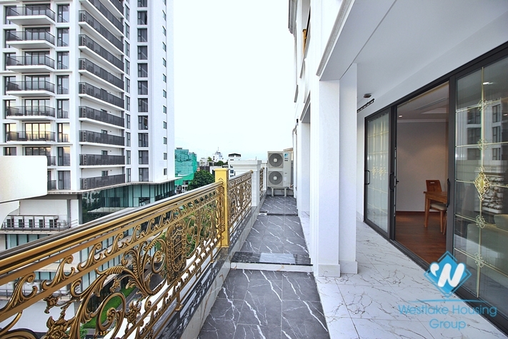 High floor and brand new 4 bedrooms apartment for rent in Tay Ho, Ha Noi