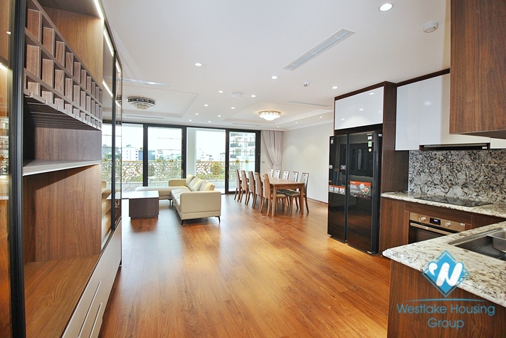High floor and brand new 4 bedrooms apartment for rent in Tay Ho, Ha Noi