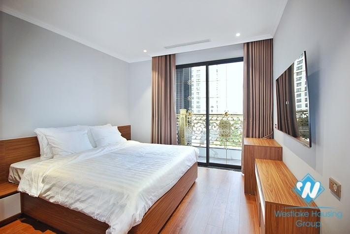  Morden and high floor 3 bedrooms apartment for rent in Tay Ho, Ha Noi