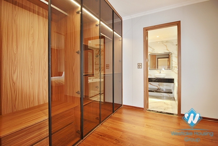  Morden and high floor 3 bedrooms apartment for rent in Tay Ho, Ha Noi
