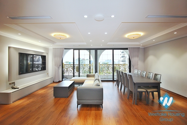 Morden and new 4 bedrooms apartment for rent in Tay Ho, Ha Noi, Viet Nam