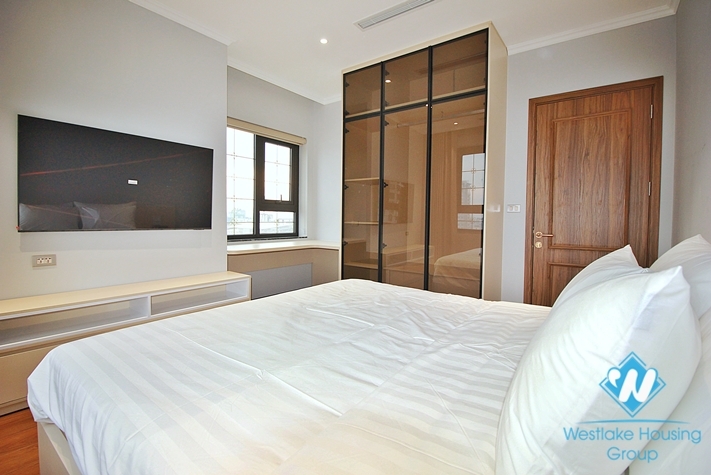  Bright and cozy 3 bedrooms apartment for rent in Tay Ho, Ha Noi