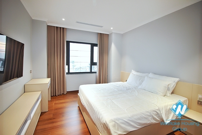  Bright and cozy 3 bedrooms apartment for rent in Tay Ho, Ha Noi
