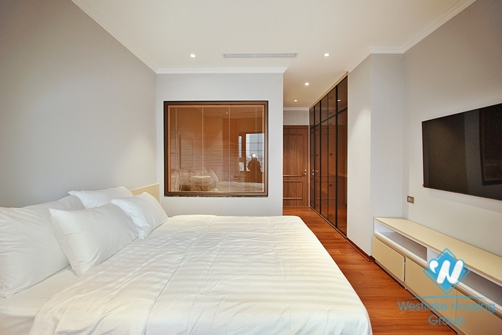  Bright and cozy 3 bedrooms apartment for rent in Tay Ho, Ha Noi