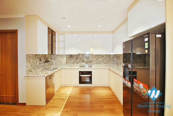  Bright and cozy 3 bedrooms apartment for rent in Tay Ho, Ha Noi