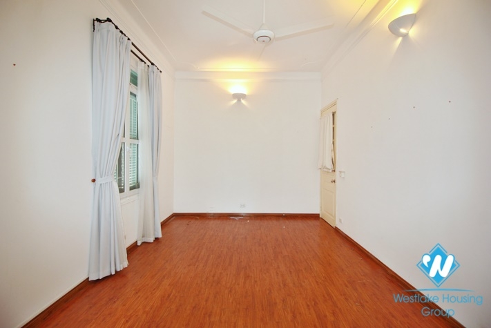 Outdoor-pool five bedrooms house for rent in Dang Thai Mai st, Tay Ho, Ha Noi