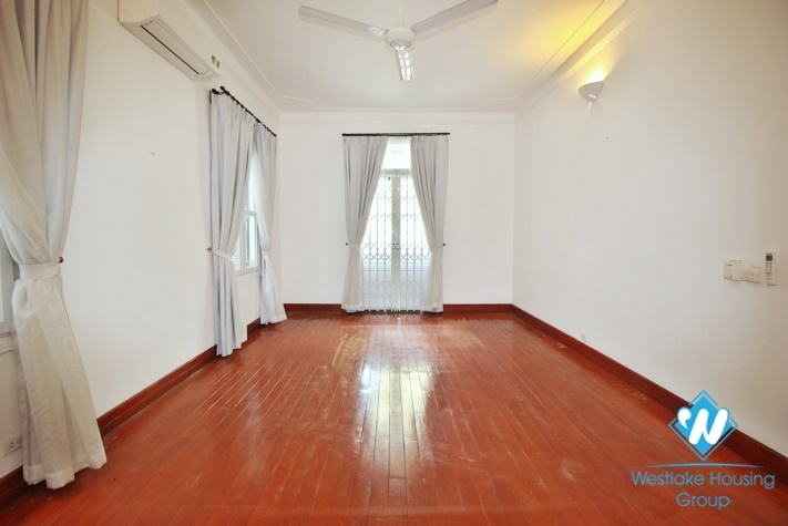 Outdoor-pool five bedrooms house for rent in Dang Thai Mai st, Tay Ho, Ha Noi