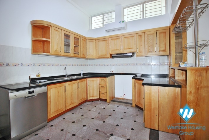 Outdoor-pool five bedrooms house for rent in Dang Thai Mai st, Tay Ho, Ha Noi