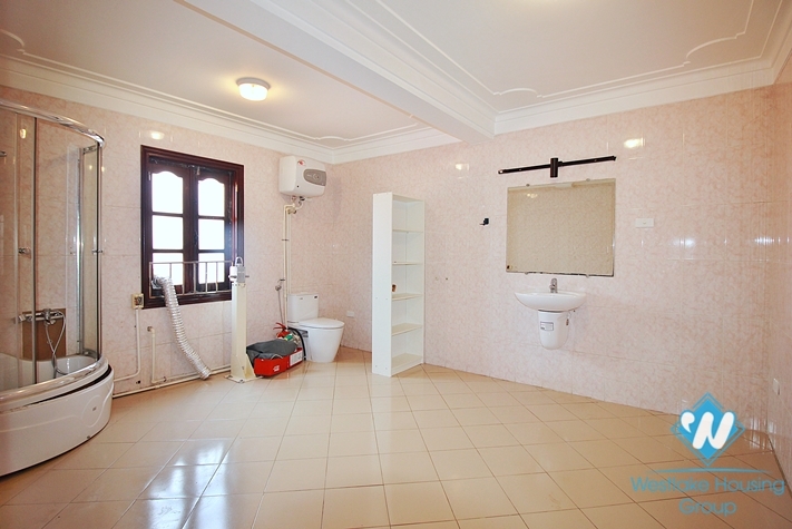 Gorgeous villa with swimming pool for rent in Tay Ho, Hanoi
