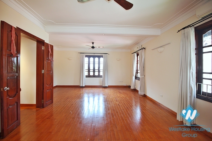 Gorgeous villa with swimming pool for rent in Tay Ho, Hanoi