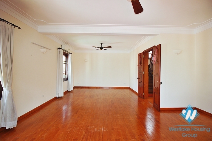 Gorgeous villa with swimming pool for rent in Tay Ho, Hanoi