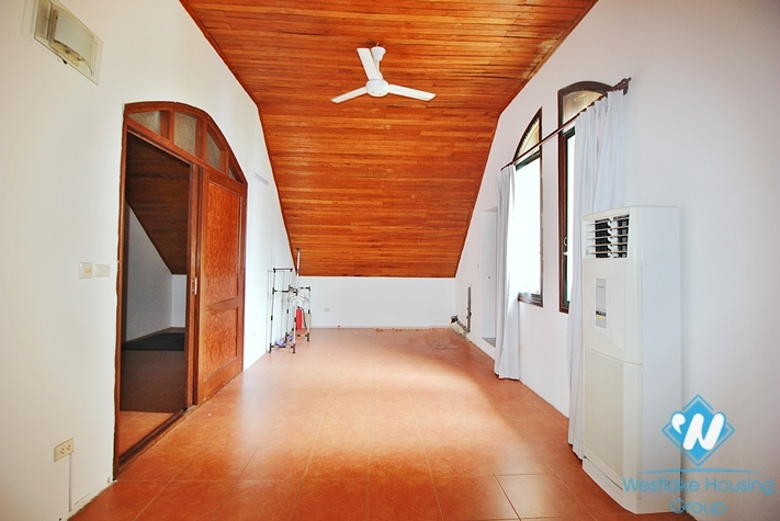 Spacious garden house with out-door pool for rent in Tay Ho, Ha Noi
