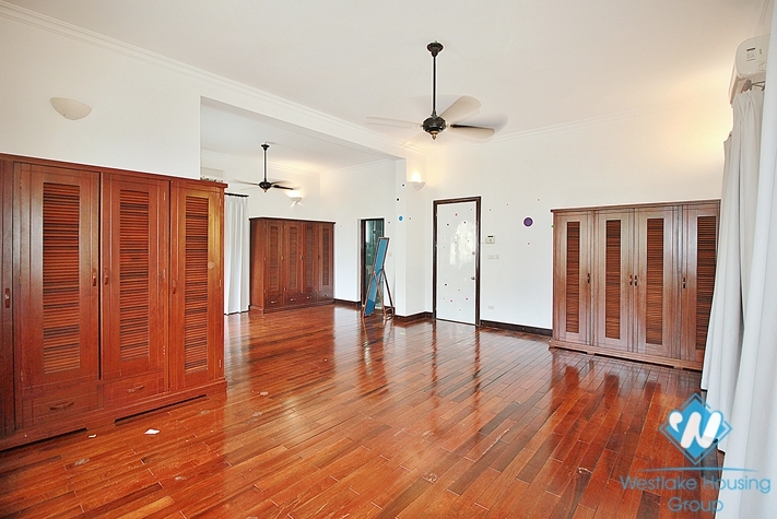 Spacious garden house with out-door pool for rent in Tay Ho, Ha Noi