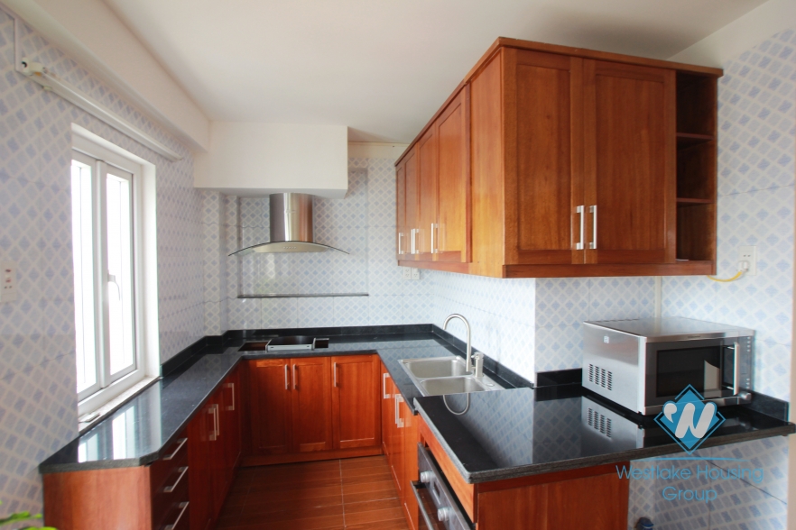 Beautiful apartment for rent in Xuan Dieu, Tay Ho, Hanoi