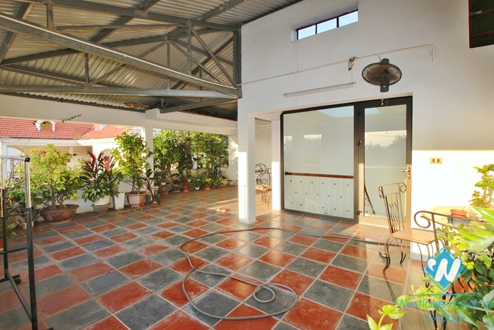 Unfurnished and new 4 bedrooms house for rent in Tay Ho, Ha Noi