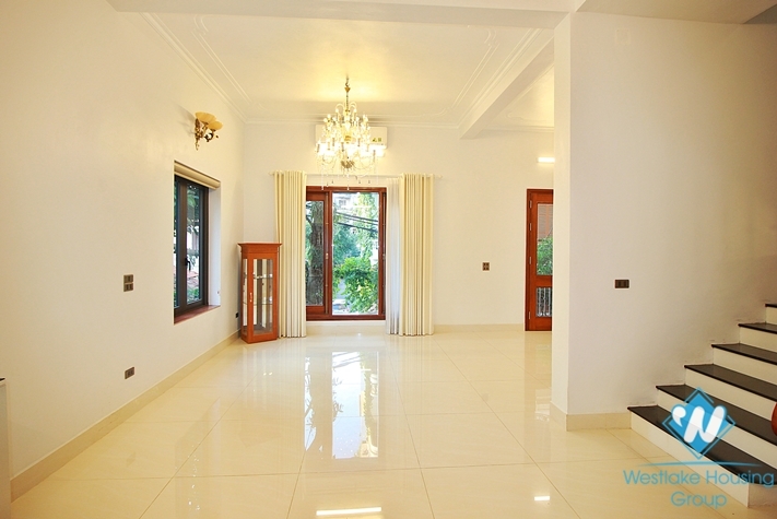 Unfurnished and new 4 bedrooms house for rent in Tay Ho, Ha Noi