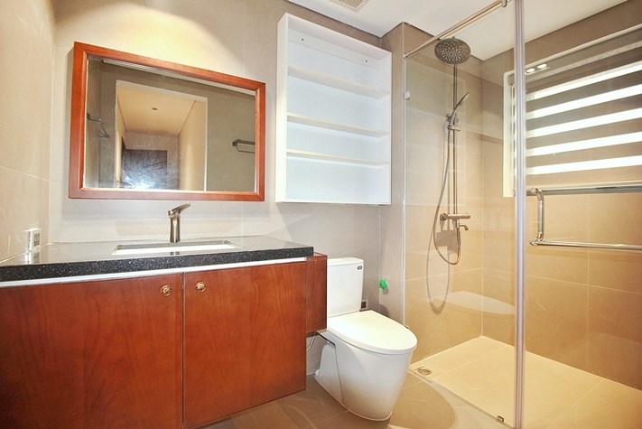 A big villa with garden and swimming pool for rent in Tay ho, Hanoi