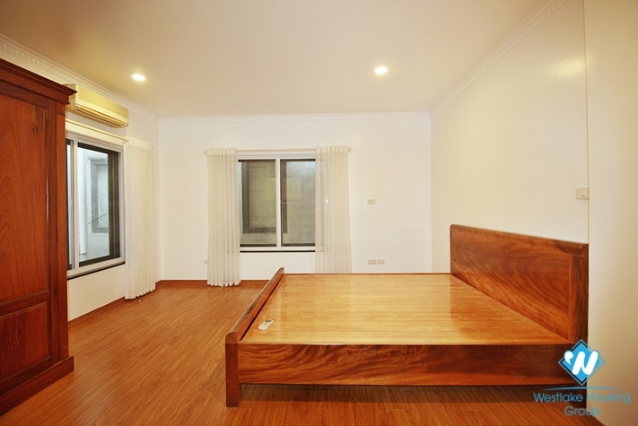 Brand new house with 5 bedrooms for rent in Dang Thai mai st, Tay Ho area