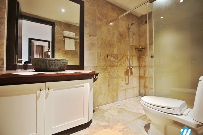 Lake view duplex 4 beds apartment for lease in Quang Khanh st, Tay Ho