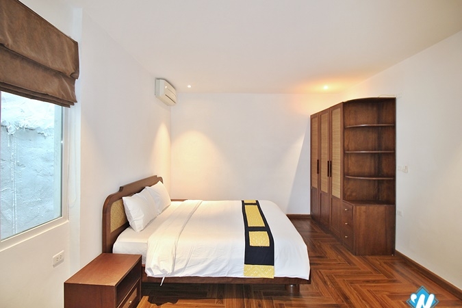 Lake view duplex 4 beds apartment for lease in Quang Khanh st, Tay Ho