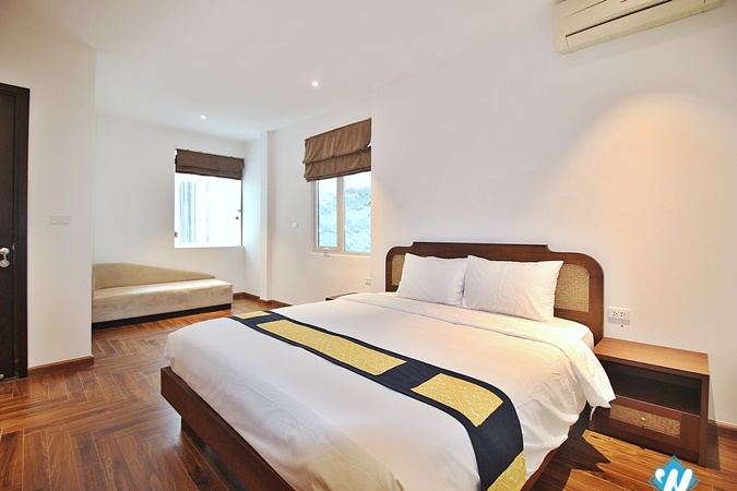 Lake view duplex 4 beds apartment for lease in Quang Khanh st, Tay Ho