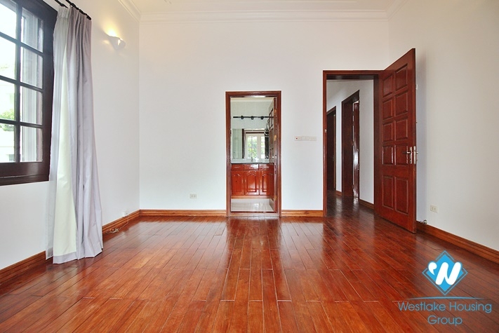 Five bedrooms with out-door pool for rent in Tay Ho, Ha Noi