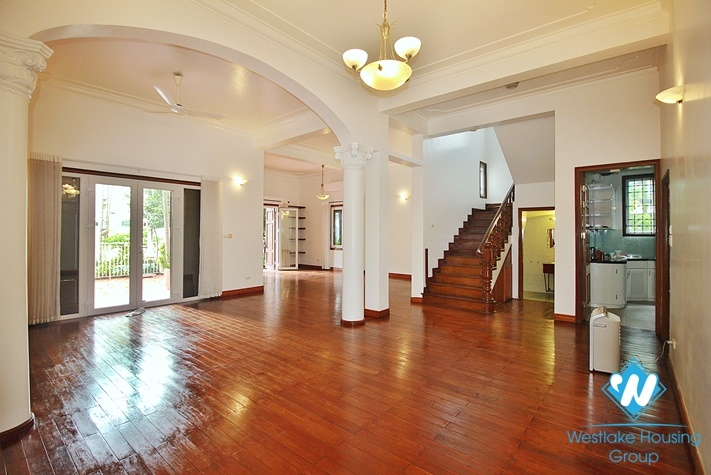 Five bedrooms with out-door pool for rent in Tay Ho, Ha Noi