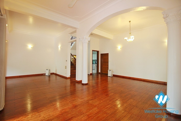 Five bedrooms with out-door pool for rent in Tay Ho, Ha Noi
