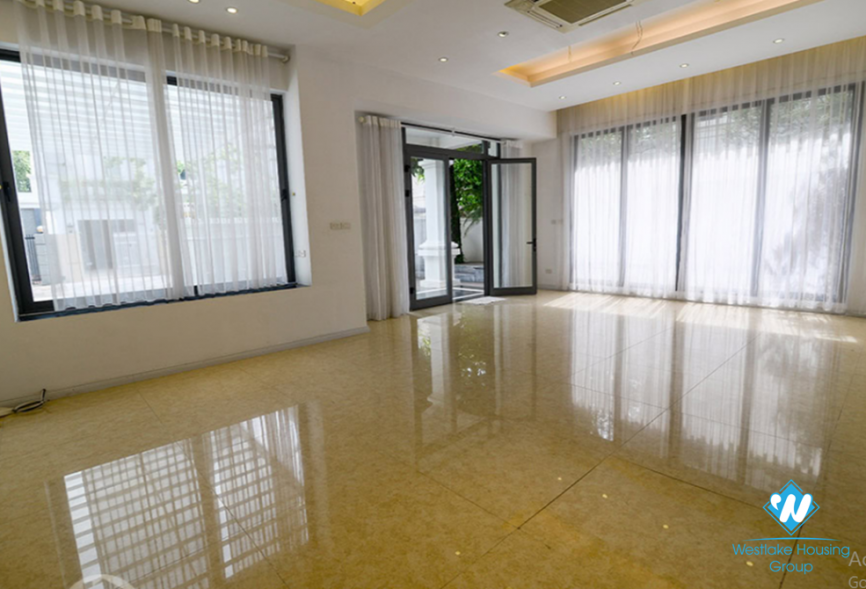 Nice house with nice garden for rent in Ciputra, Tay Ho, Ha Noi