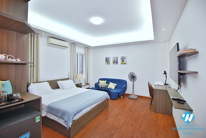 Lake view-House for rent in Tay Ho area