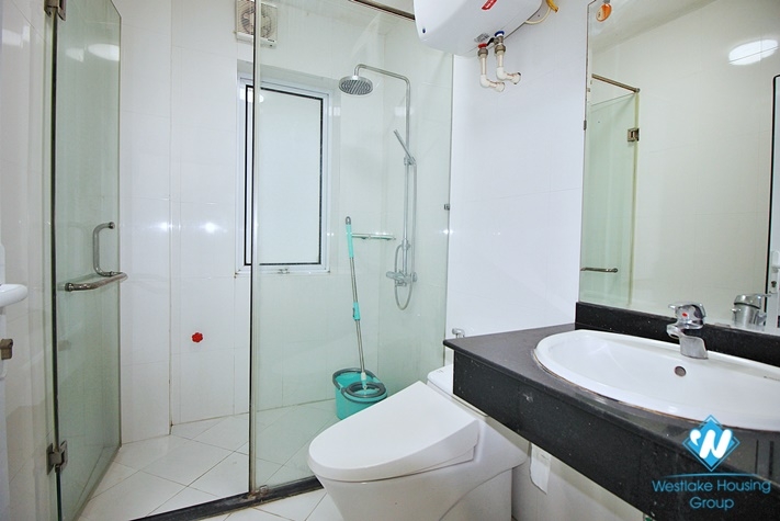 Lake view-House for rent in Tay Ho area