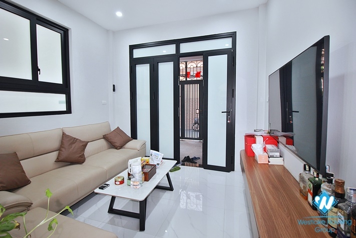 A nice and affordable house for rent in Tay Ho, Ha Noi