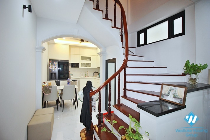 A nice and affordable house for rent in Tay Ho, Ha Noi