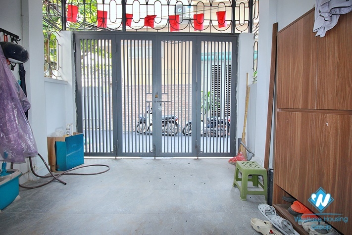 A nice and affordable house for rent in Tay Ho, Ha Noi