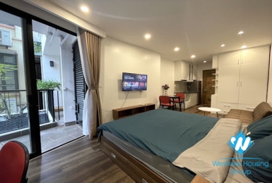 Brand new studio apartment for rent in Hoang Hoa Tham st, Ba Dinh district.