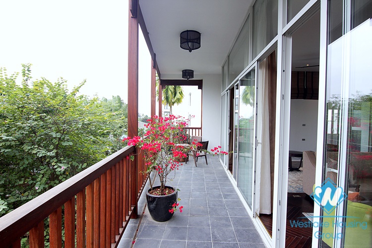 Luxurious 4 beds aparment for rent in Xom Chua, Dang Thai Mai area, Tay Ho